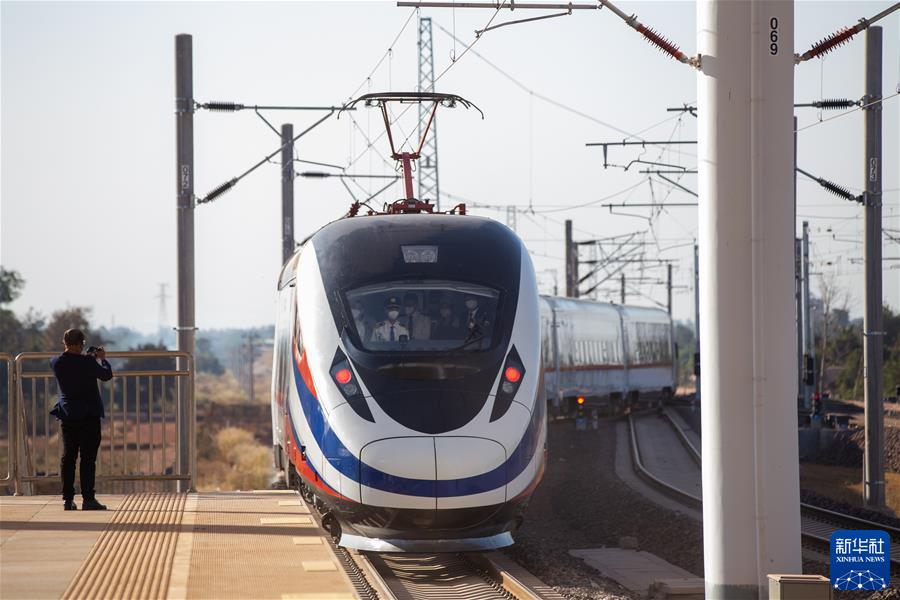 (新華全媒頭條·圖文互動)(12)鯤鵬展翅九萬里——以習近平同志為核心的黨中央引領中華民族邁向偉大復興述評