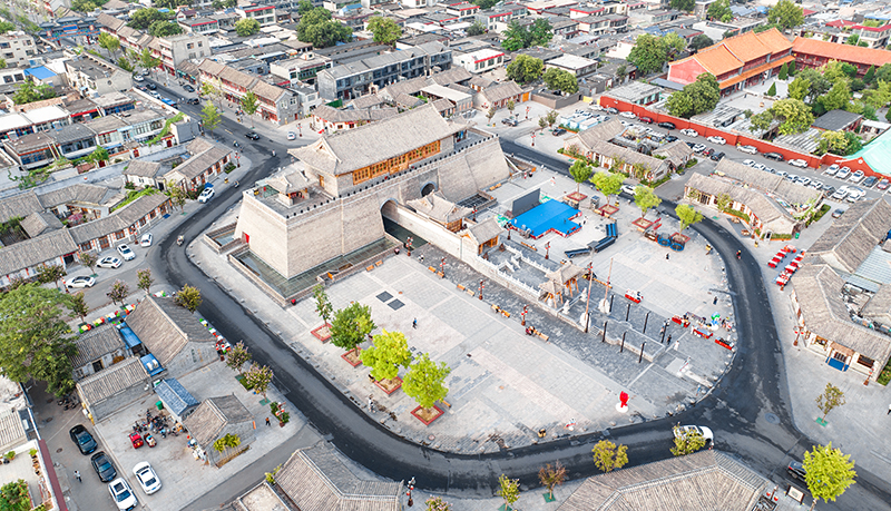 2022年9月8日，石家莊，航拍正定縣正定古城陽和樓與正定歷史文化街。